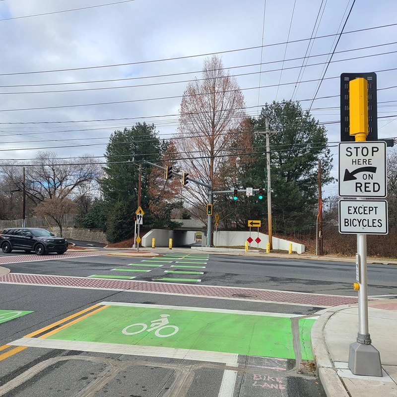 DE Separated Bike Lane